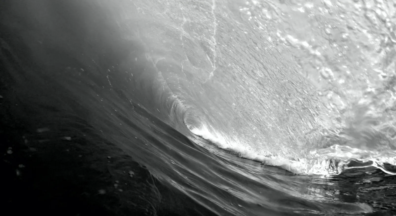 black and white image of wave